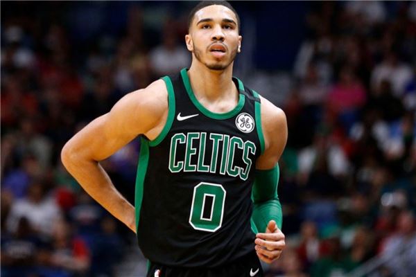 中始终处于 中始终处于