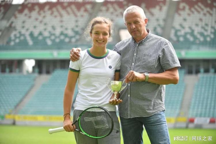 以下是根据 以下是根据